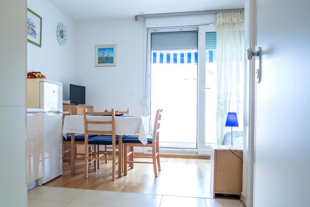 Studio Teuta - Private Parking Split Ruang foto
